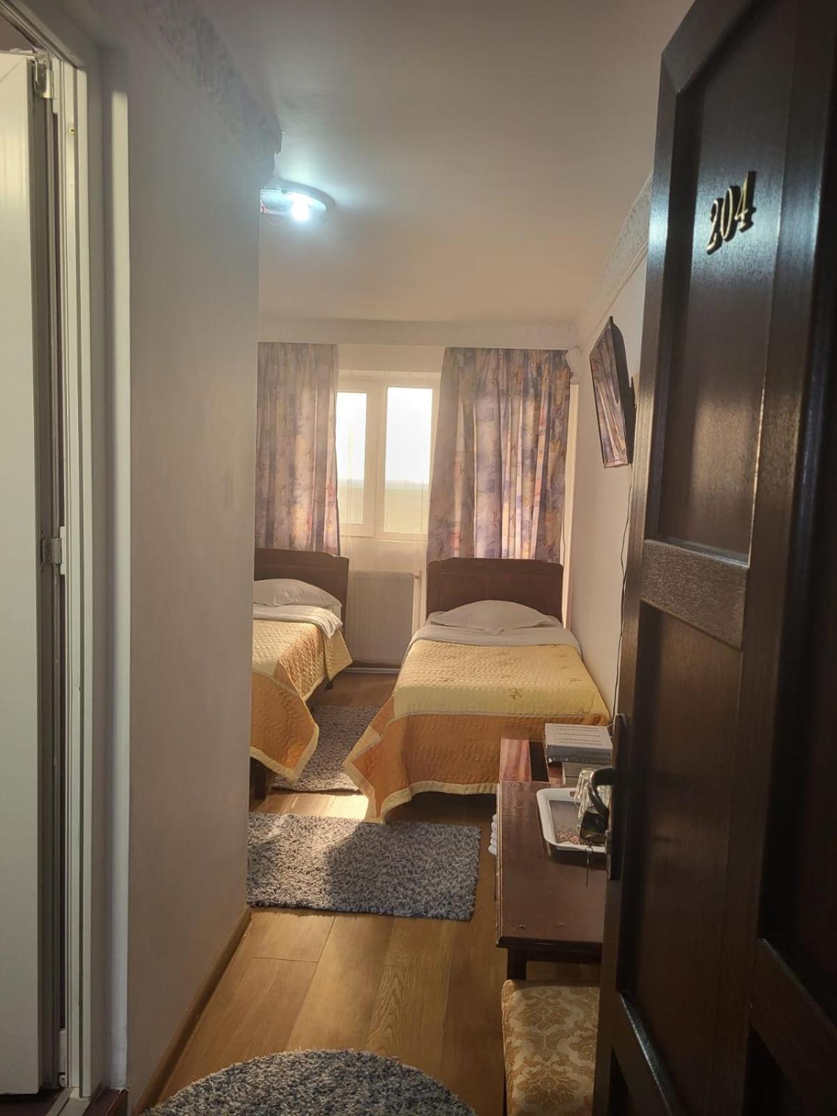 Motel Orion Obrejita ภายนอก รูปภาพ