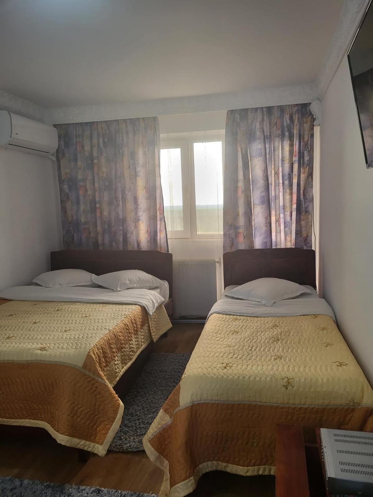 Motel Orion Obrejita ภายนอก รูปภาพ